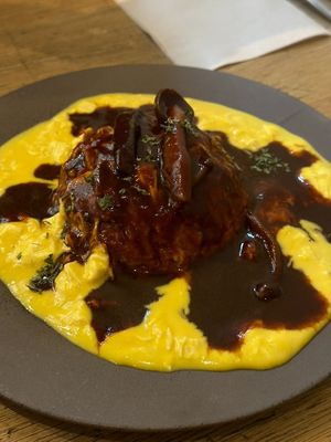 Omurice at Mumokuteki Vegan Cafe in Kyoto