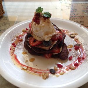 seasonal chocolate pancake with soy ice cream at Mumokuteki Vegan Cafe in Kyoto