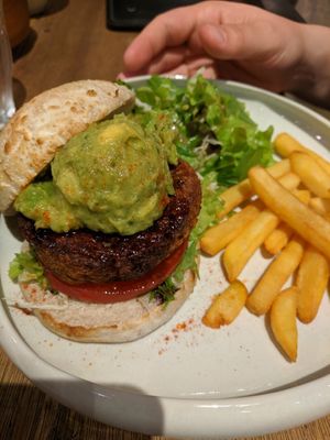 Avocado burger at Mumokuteki Vegan Cafe in Kyoto