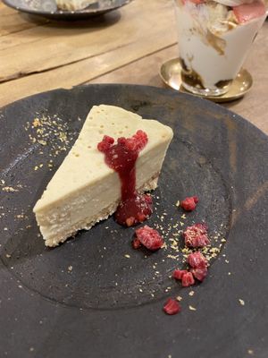 Cheesecake at Mumokuteki Vegan Cafe in Kyoto