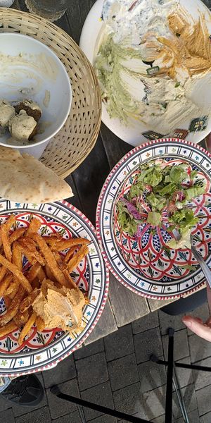 Wir waren zu gierig und hatten schon angefangen at Green Lab - Comédie in Montpellier