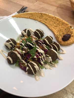 Tomato Hummus Platter  at Green Lab - Comédie in Montpellier