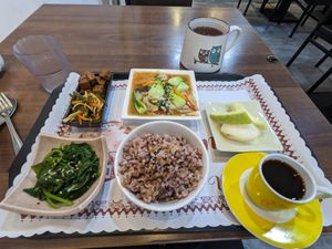 Meal set (surprise meals), including a unique medical soup at Miào Shàn GōngZhǔ 妙善公主素食養心鍋 - Princess Vegan Hot Pot  in Kaohsiung