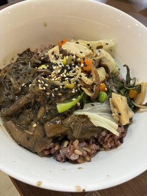   at Miào Shàn GōngZhǔ 妙善公主素食養心鍋 - Princess Vegan Hot Pot  in Kaohsiung