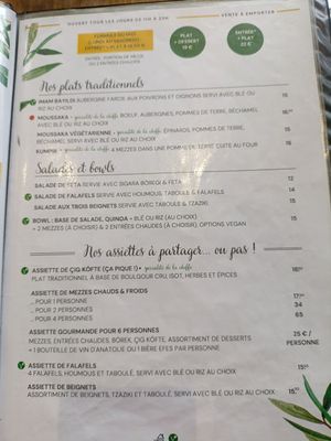 Menu, vegan clearly indicated at Chez Funda in Paris