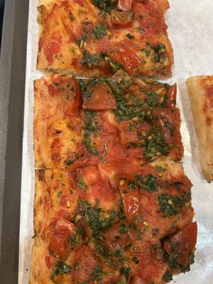 Tomato, parsley, garlic  at Pizza Time in Rome