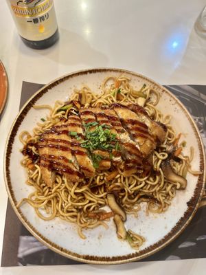 Corral vegan yakisoba  at UDON in Malaga