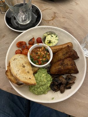 vegan full english  at Wayland's Yard in Birmingham
