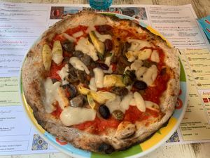 Picciosa pizza at Rossopomodoro in Venice