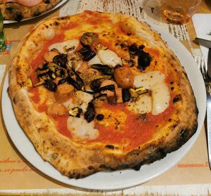 Veganotta pizza at Rossopomodoro in Venice