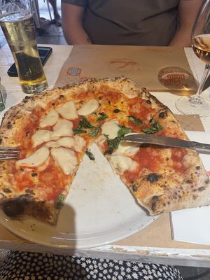 Vegan margarita   at Rossopomodoro in Venice