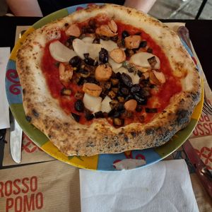 Pizza vegana at Rossopomodoro in Venice