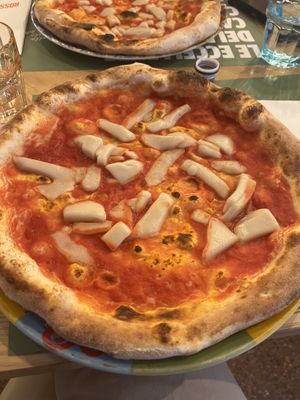 Vegan margherita pizza   at Rossopomodoro in Venice