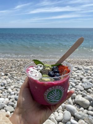 Pink dragon bowl at PLANT SHACK - Altea in Altea