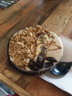 Snickers Bowl  at PLANT SHACK - Altea in Altea