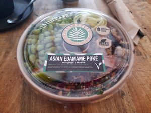 Asian Edamame Poke bowl at PLANT SHACK - Altea in Altea