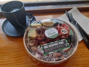 BBQ jackfruit poke bowl at PLANT SHACK - Altea in Altea