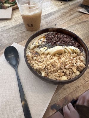 Snickers bowl  at PLANT SHACK - Altea in Altea