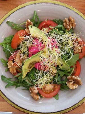 Delicious vegan avocado beetroot hummus walnut sallad at PLANT SHACK - Altea in Altea