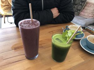 Açai smoothie and real greens juice at PLANT SHACK - Altea in Altea