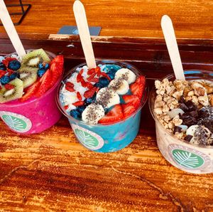 BEACHBOWLS - PINK DRAGON, MERMAID, SNICKERS at PLANT SHACK - Altea in Altea
