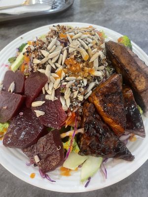 Vegan salad 💚🌱  at Green Bowl in Kuala Lumpur