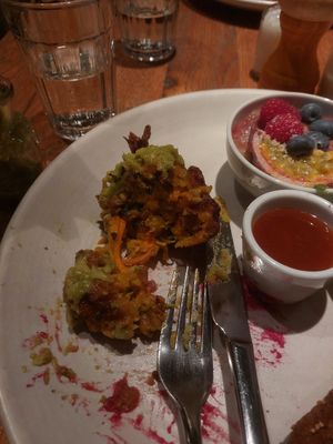 Inside of the sweet potato corn fritter with guacamole at Ulrich in Vienna