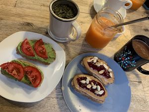 Genovesa, Americana & chocolate caliente😍😍 at CReeA in Tarragona