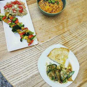 Tortilla, tofu skewers, lentil curry at CReeA in Tarragona