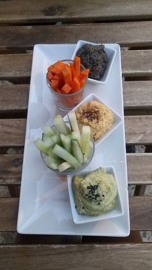 hummus variados at CReeA in Tarragona