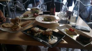 vegan tappas at B12 in Girona