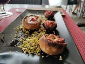 Mushrooms stuffed with cheese and chorizo at B12 in Girona