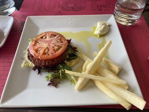 Burger Traditional  at B12 in Girona