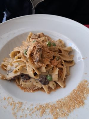 Pasta with mushrooms,Tempel,etc. at B12 in Girona