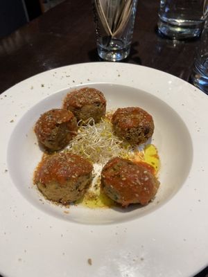 Meatballs 🧆  at B12 in Girona