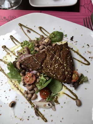 Plato del día: pastel de tofu con verduras al miso  at B12 in Girona