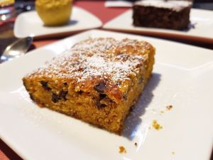 Tarta de zanahoria at B12 in Girona
