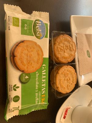 Cookies at B12 in Girona