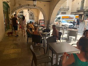 Seating area at B12 in Girona