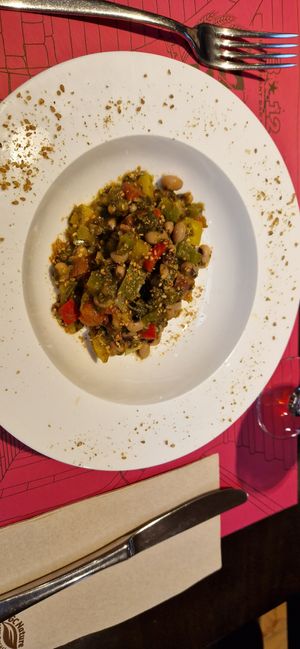 Cassoleta de fesols at B12 in Girona