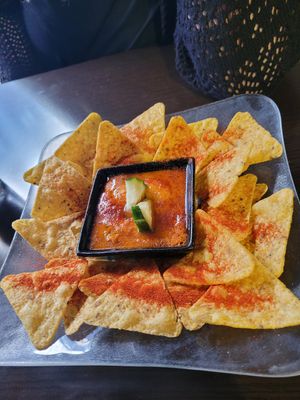 Nachos could've done with something on top at B12 in Girona