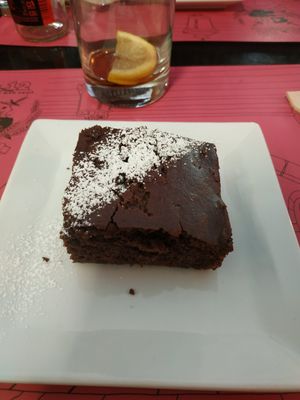 Brownie at B12 in Girona