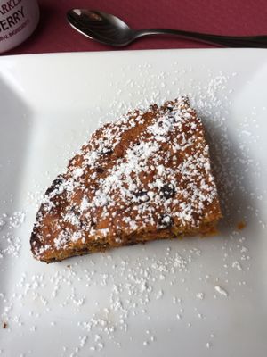 carrot & chocolate chip cake  at B12 in Girona