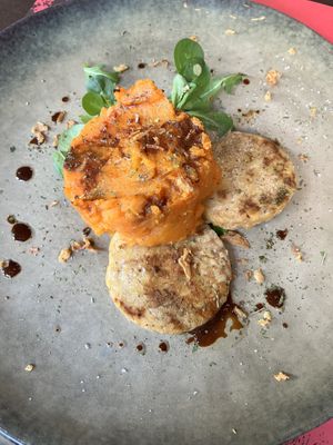 Tempeh con boniato  at B12 in Girona
