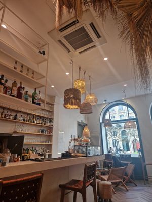  at Contrast in Bordeaux