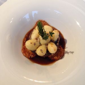 tempeh 'steaks' with gnocchi at La Mano Verde in Berlin