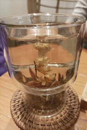 Felicità ritrovata (Flower green tea) at Kintsugi in Turin