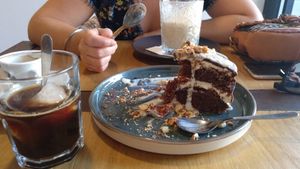 Yin yang cake at Dragon Lab in Murcia