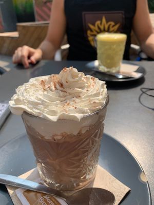 Frozen Hot Chocolate at Dragon Lab in Murcia