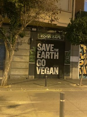 Front store  at Dragon Lab in Murcia